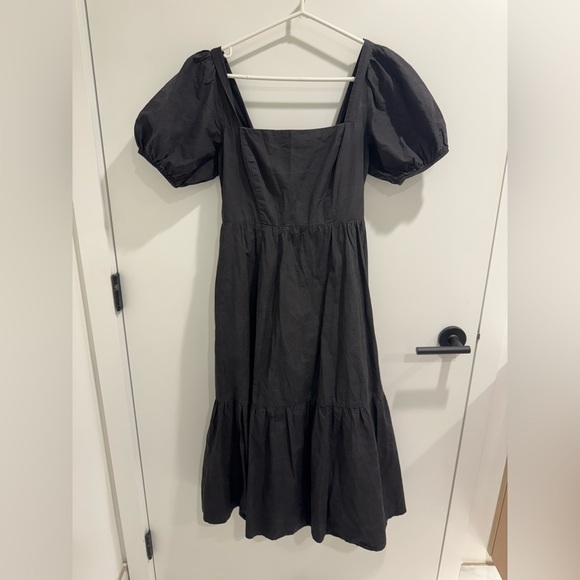 ASTR The Label Black Puff Sleeve Smocked Cotton Midi Dress - Picture 2 of 5